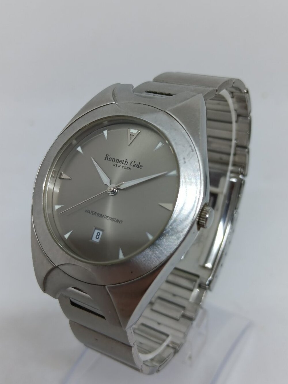VINTAGE 2000s Kenneth Cole KC1137 Men's 38mm Silver Tone Quartz Date Watch